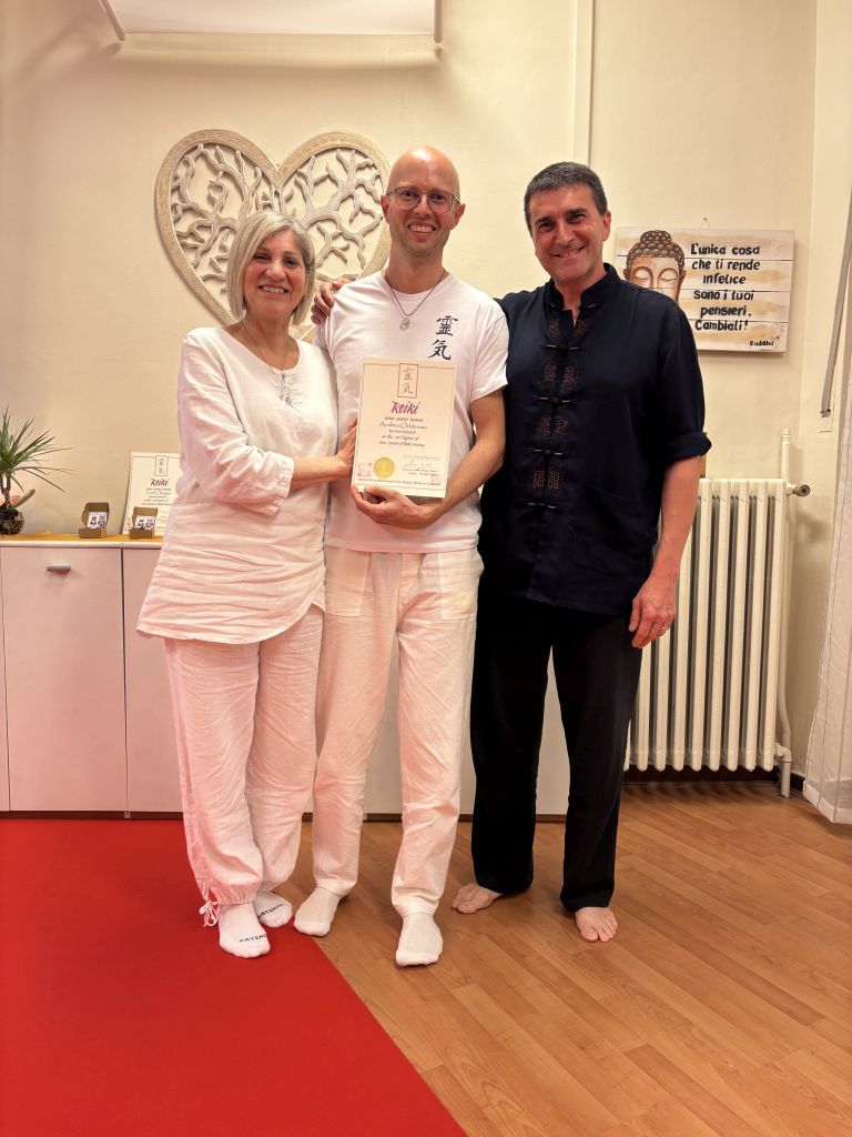 Consegna attestato finale del corso Reiki in presenza Torino